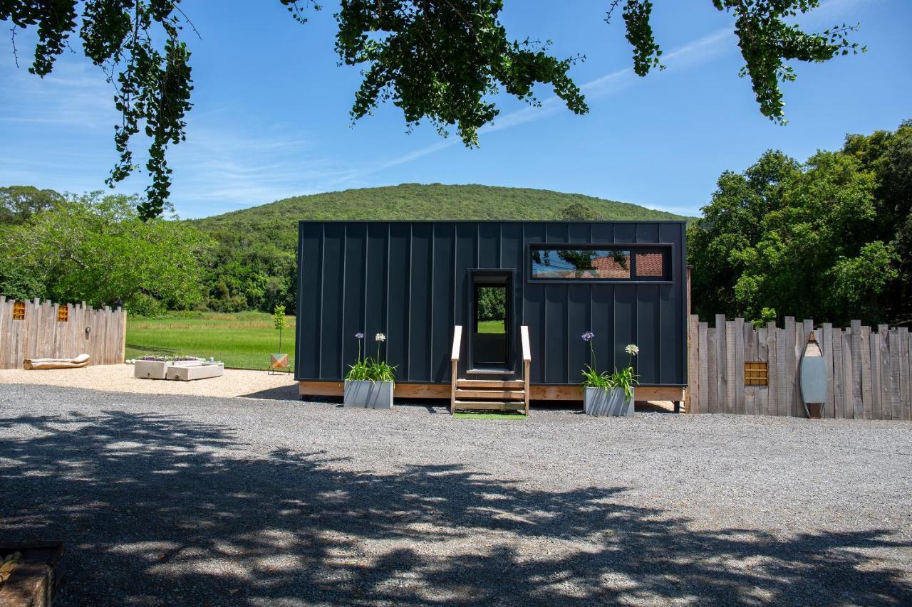 Vibe Luxury Cabins Arnuero Exterior photo